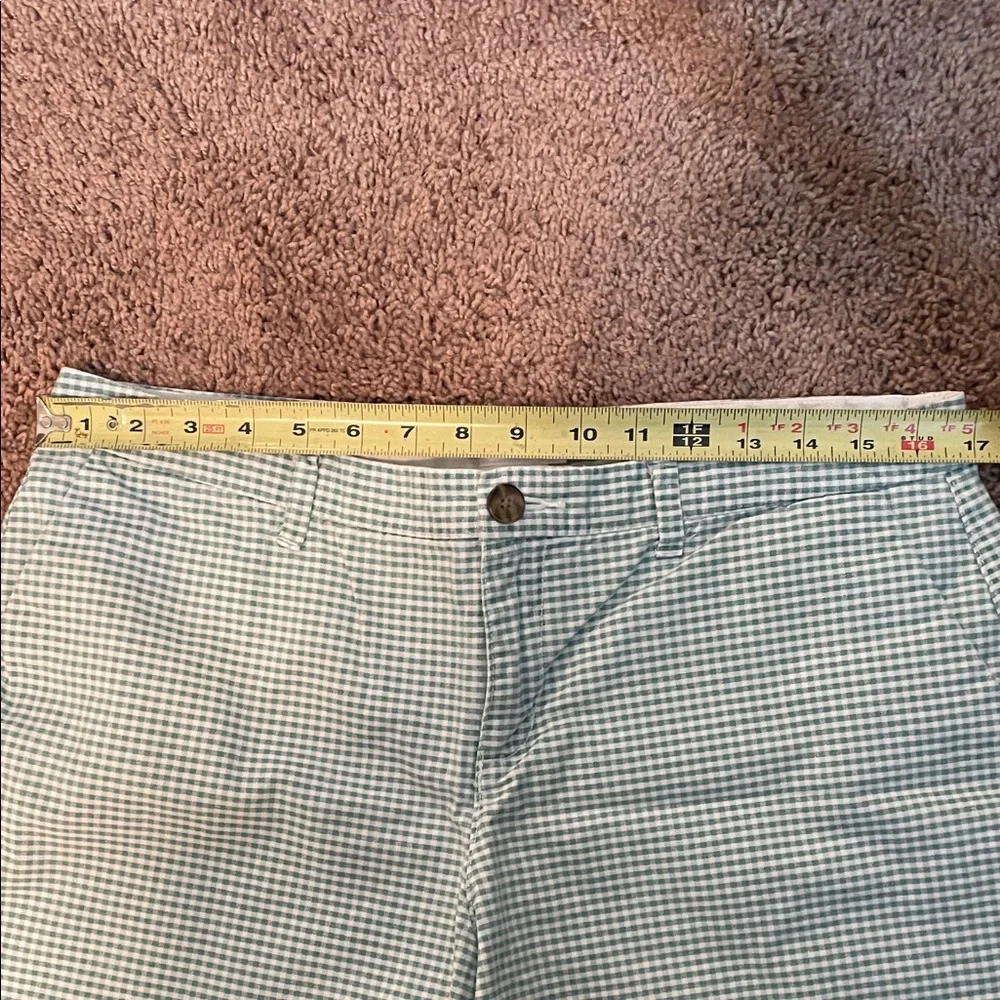 Chic Checkered Shorts - Picture 2 of 7